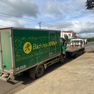 Xe bị lủng lốp